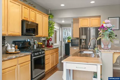 2011 North Albany Rd NW, Albany, OR 97321 - Photo 13