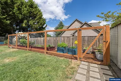 2011 North Albany Rd NW, Albany, OR 97321 - Photo 45
