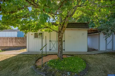 434 Waters Edge Ct, Lebanon, OR 97355 - Photo 31