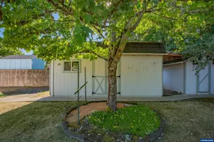 434 Water's Edge Ct, Lebanon, OR 97355 - Photo 31