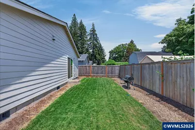 2081 Luna Wy, Lebanon, OR 97355 - Photo 31