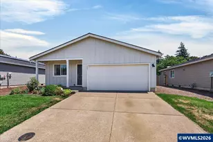 2081 Luna Wy, Lebanon, OR 97355 - Photo 33