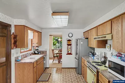 4615 Janice Av NE, Salem, OR 97305 - Photo 9
