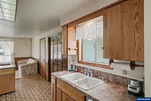4615 Janice Ave NE, Salem, OR 97305 - Photo 11