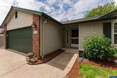 3002 S 7th Pl, Lebanon, OR 97355 - Photo 3