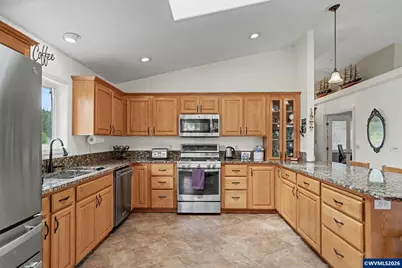 762 3rd St, Lyons, OR 97358 - Photo 15