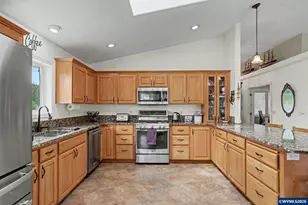 762 3rd St, Lyons, OR 97358 - Photo 15