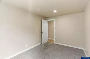 1015 Cunningham Ln S, Salem, OR 97302 - Photo 31