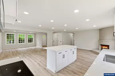 1015 Cunningham Ln S, Salem, OR 97302 - Photo 19