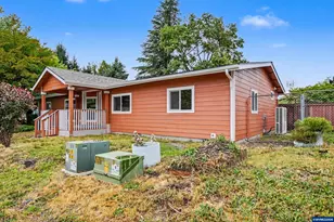 1805 48th Ave SE, Albany, OR 97322 - Photo 3