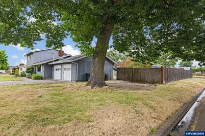 430 N 6th St, Harrisburg, OR 97446 - Photo 39