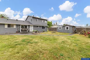 430 N 6th St, Harrisburg, OR 97446 - Photo 37