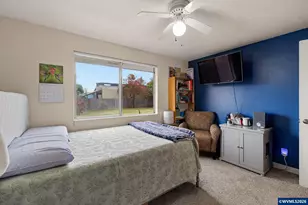 430 N 6th St, Harrisburg, OR 97446 - Photo 19
