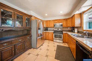 1166 N Douglas Ave, Stayton, OR 97383 - Photo 25