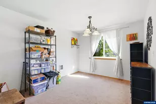 147 E Fir Dr, Gervais, OR 97026 - Photo 9
