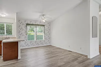 1015 Oak #99 St, Silverton, OR 97381 - Photo 11