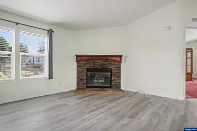 1015 Oak #99 St, Silverton, OR 97381 - Photo 7