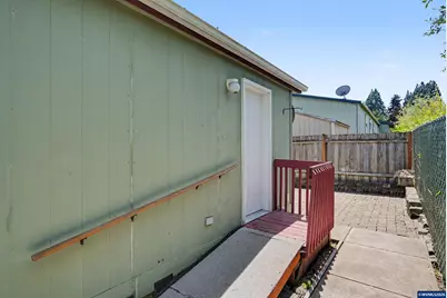 1015 Oak #99 St, Silverton, OR 97381 - Photo 31