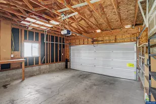 1015 Oak St, Silverton, OR 97381 - Photo 29