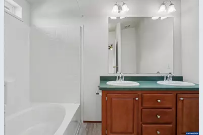 1015 Oak #99 St, Silverton, OR 97381 - Photo 21