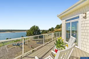 58 Shoreline Dr, Florence, OR 97439 - Photo 17