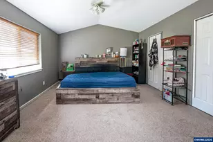 926 Falcon Ct, Lebanon, OR 97355 - Photo 15
