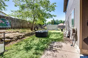 926 Falcon Ct, Lebanon, OR 97355 - Photo 3