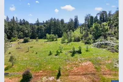 40227 Hilltop Dr, Lebanon, OR 97355 - Photo 7