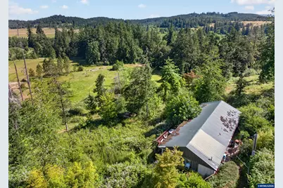 40227 Hilltop Dr, Lebanon, OR 97355 - Photo 5