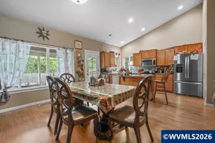 4388 Hearth St NE, Salem, OR 97305 - Photo 9