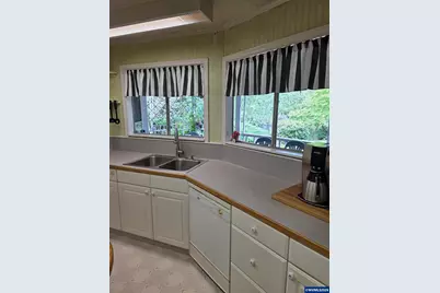 1905 Waverly Dr SE #62, Albany, OR 97322 - Photo 17