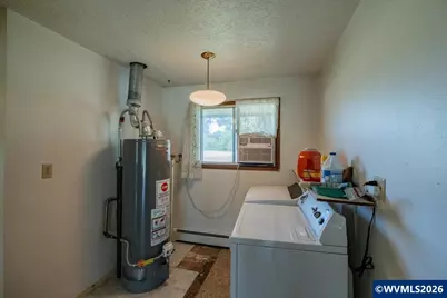 39179 Santiam Bluffs Rd NE, Albany, OR 97322 - Photo 29