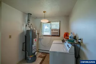 39179 Santiam Bluffs Rd NE, Albany, OR 97322 - Photo 29