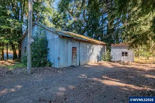 39179 Santiam Bluffs Rd NE, Albany, OR 97322 - Photo 31