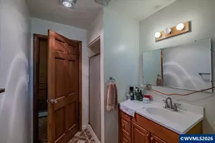 39179 Santiam Bluffs Rd NE, Albany, OR 97322 - Photo 21