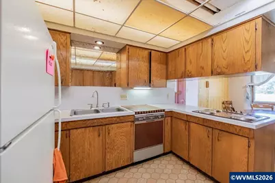 39179 Santiam Bluffs Rd NE, Albany, OR 97322 - Photo 9