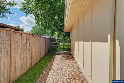 631 NE Sherwood Wy, Corvallis, OR 97330 - Photo 39