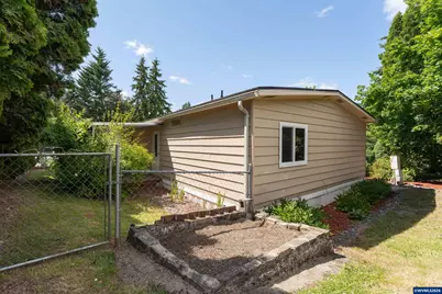 5055 NE Elliott Cir #122, Corvallis, OR 97330 - Photo 39