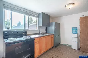 3250 Abrams Ave NE, Salem, OR 97301 - Photo 9