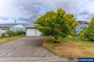 1563 Vanderbeck Ln, Woodburn, OR 97071 - Photo 3