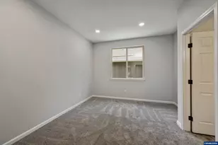 2325 Townsend Way SE, Salem, OR 97301 - Photo 17