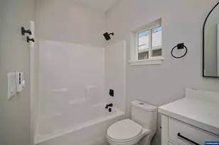 2325 Townsend Way SE, Salem, OR 97301 - Photo 27