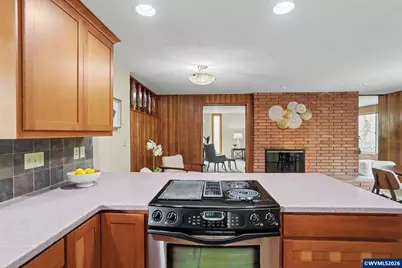 560 NW Merrie Dr, Corvallis, OR 97330 - Photo 9