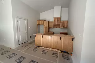 1720 Cedar St, Sweet Home, OR 97386 - Photo 5