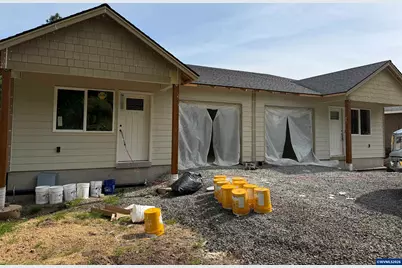 1710 Cedar St, Sweet Home, OR 97386 - Photo 1
