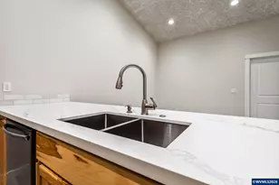 1183 37TH Ct, Sweet Home, OR 97386 - Photo 7