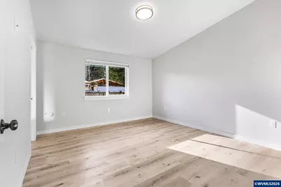 1183 37th Ct, Sweet Home, OR 97386 - Photo 11