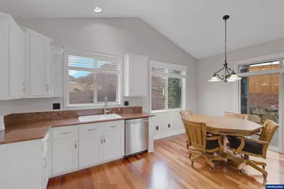 2697 Islander Av NW, Salem, OR 97304 - Photo 13