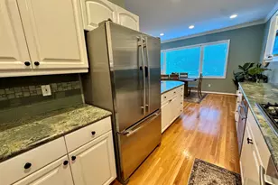 3530 S Corbett Ave, Portland, OR 97239 - Photo 7