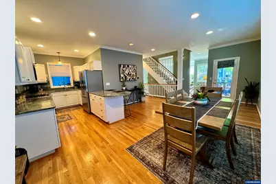 3530 S Corbett Av, Portland, OR 97239 - Photo 3